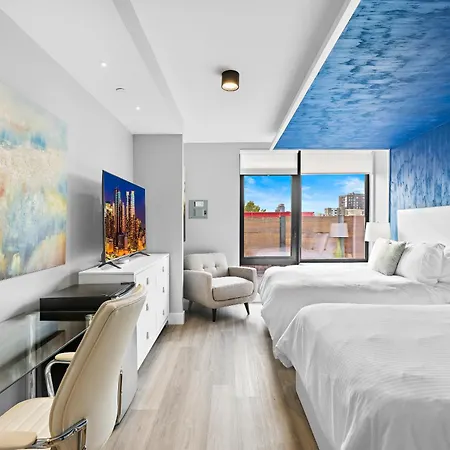 Hotel Global Luxury At The Arches 4*
