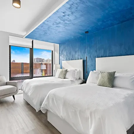 Global Luxury At The Arches 4*
