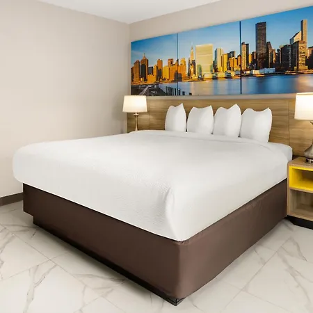 Days By Wyndham Staten Island 2*