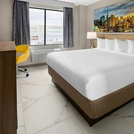 Days By Wyndham Staten Island