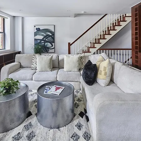 Manhattan Marvel Luxury Living In A Townhome Oasis I The Atrium I * New York