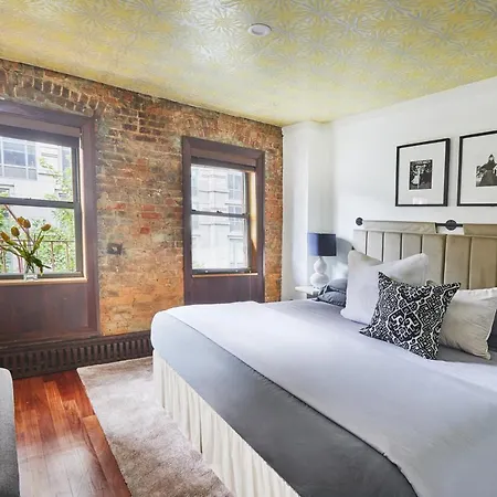 Apartment Manhattan Marvel Luxury Living In A Townhome Oasis I The Atrium I New York