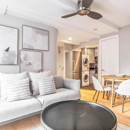 Apartment Charming 2bed 1bth Apt