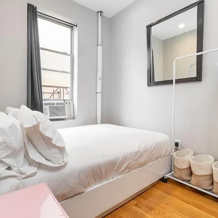 Apartment Renovated Lower Eastside 2br Washer Dryer