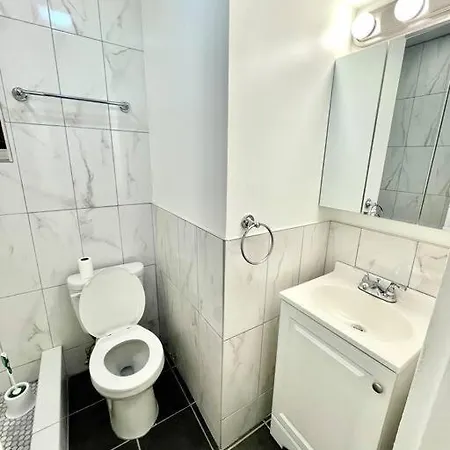 Very Spacious 2 Bedroom In East Village Nyc! Apartment New York
