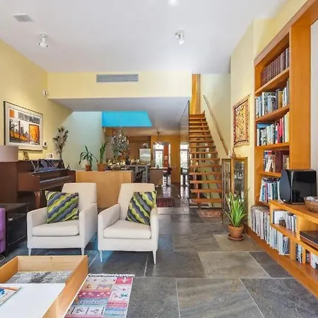 Surprisingly Unique 2br Urban Oasis With Sauna In Ny New York