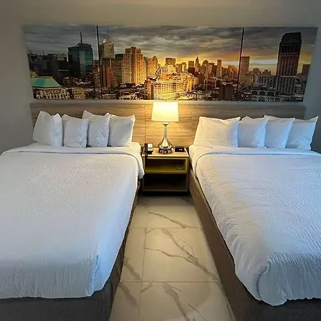 Days By Wyndham Staten Island Hotel 2*
