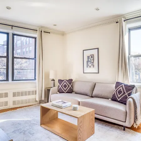 West Village 2br W Wd Nr Restaurants Cafes Nyc-1032 Apartment *