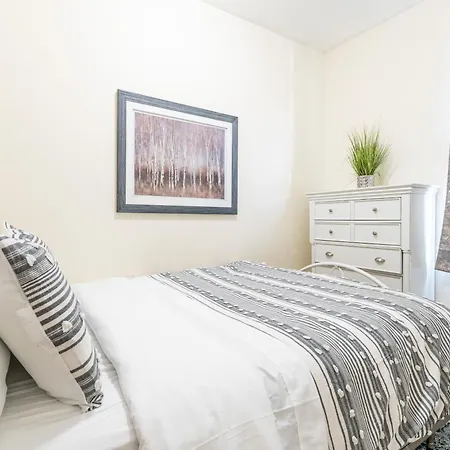 Monthly Nyc Rentals- Stylish 3 Bedroom Unit New York
