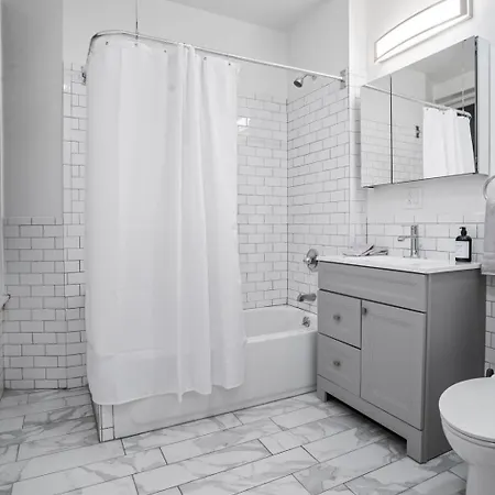 Minimalist Charm 2br 1bath * New York