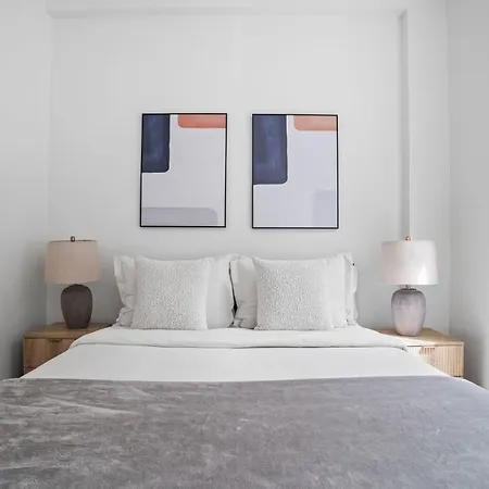 Minimalist Charm 2br 1bath