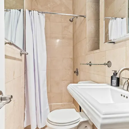 Cute 3bd 2bath Apartment New York