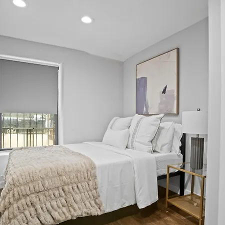 Chelsea Charm 2bd 1 Bath Apartment New York