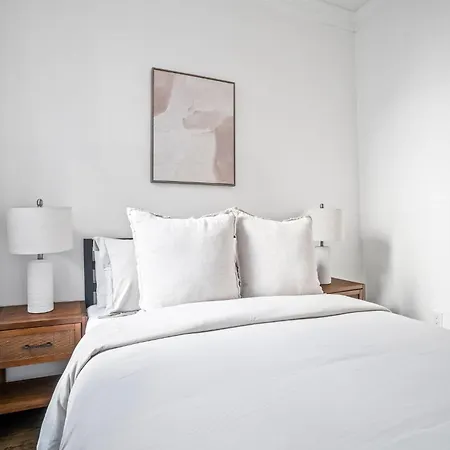 Modern 3bd 1 Bath Escape *