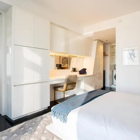 Tribeca 1br W Doorman Gym Roof Deck Nyc-1374
