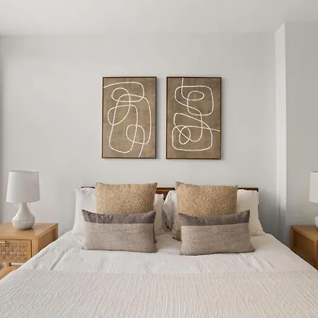 Stunning Views To Empire State With Amazing 2bd * New York