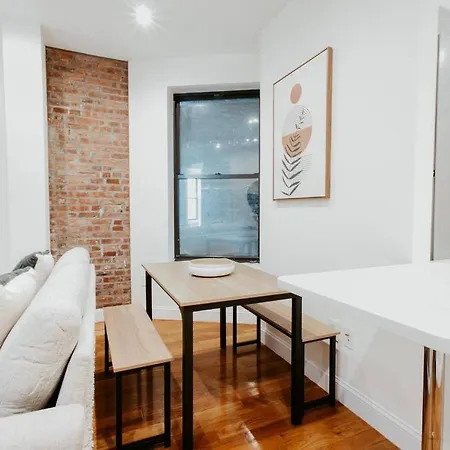Stylish In Upper West Side! Cozy Retreat Apartment New York