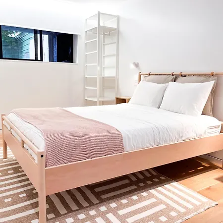 Exquisite And Modern In Brooklyn At Rem-casa Apartment New York