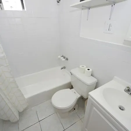 Monthly Nyc Rentals- Luxury 3 Bedroom *