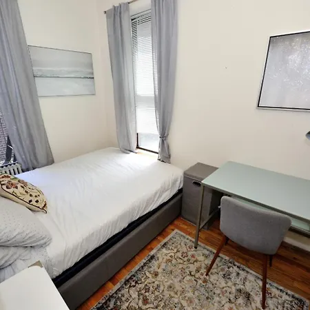 Monthly Nyc Rentals- Luxury 3 Bedroom Apartment
