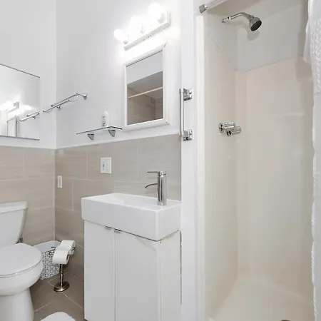 Apartment Monthly Nyc Rentals- Beautiful 4 Bedroom Unit *