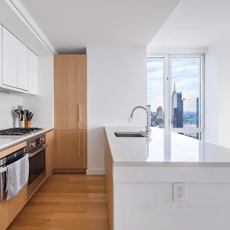 Elegant 2 Bd 2 Bath Escape New York