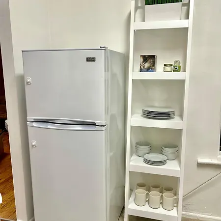 Spacious 2 Bedroom In East Village Nyc 3*