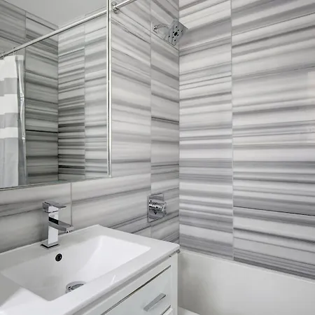 Uws 1br W Pool Doorman Pool Nr Park Nyc-649 *