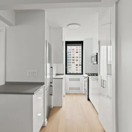 Apartment Private Bedroom & Bathroom In A Shared On Nyc's Uws New York