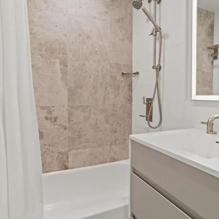 Private Bedroom & Bathroom In A Shared On Nyc's Uws New York