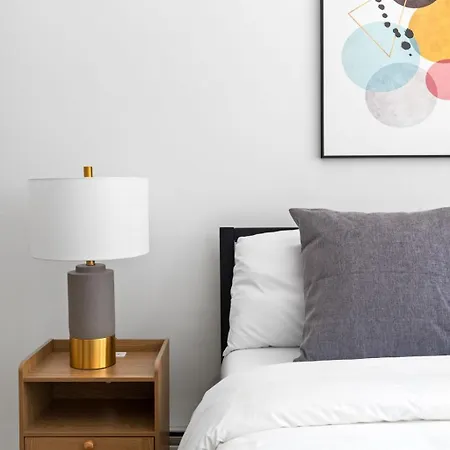 Midtown Marvel 2 Bd 2 Bath Apartment New York