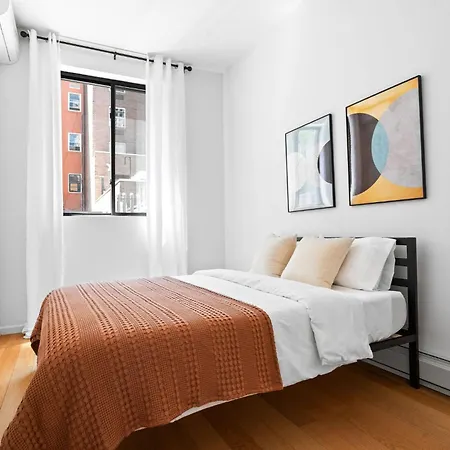 Midtown Marvel 2 Bd 2 Bath New York