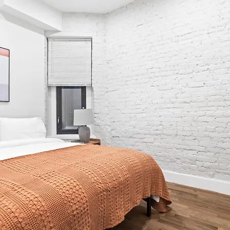 Beautiful Space 3bd 1bth Upper East New York