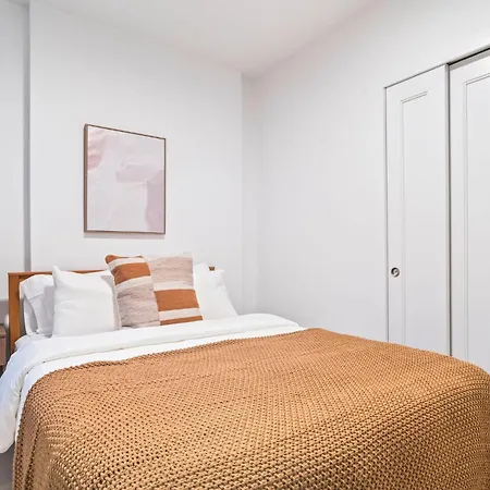Apartment Astonishing 3br 2bath Apt *