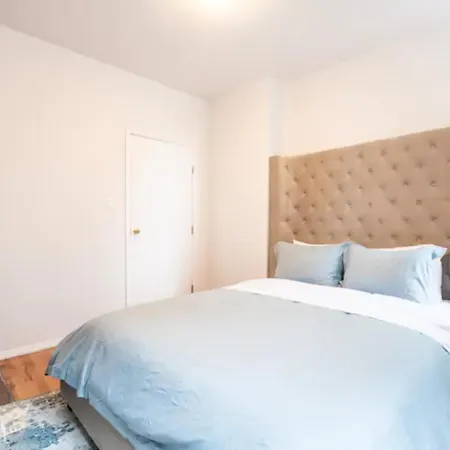 Monthly Nyc Rentals- Flawless 3 Bedroom Unit Apartment