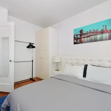 Monthly Nyc Rentals- Stunning 3 Bedroom Unit Apartment *