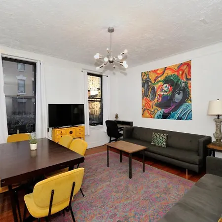 Monthly Nyc Rentals- Stunning 3 Bedroom Unit Apartment New York