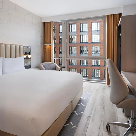 Courtyard By Marriott Manhattan / Soho New York