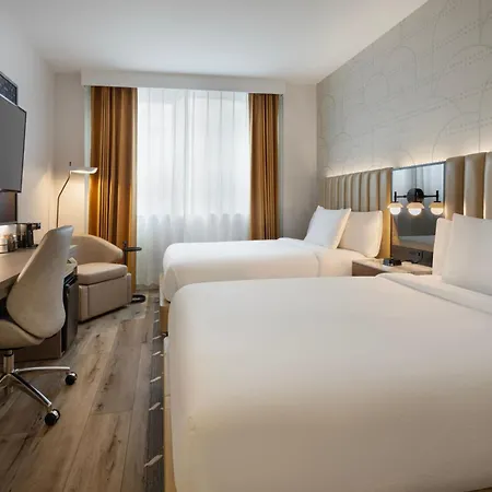 Courtyard By Marriott Manhattan / Soho Hotel