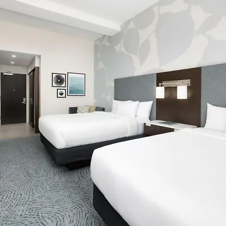 By Marriott Downtown Manhattan/world Trade Center Area Hotel New York