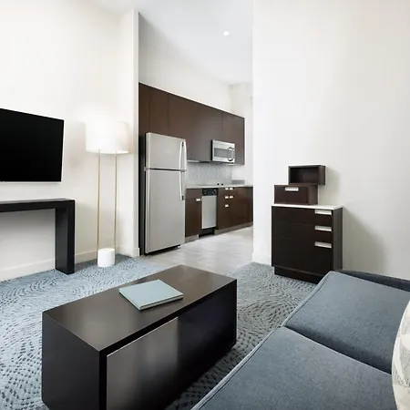 By Marriott Downtown Manhattan/world Trade Center Area Hotel