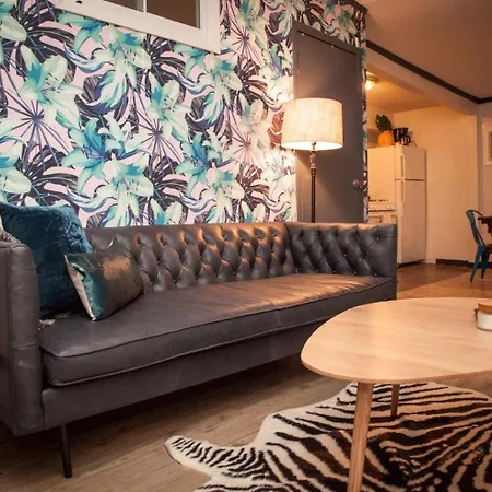 Monthly Nyc - Perfectly Designed 3 Bedroom Unit *