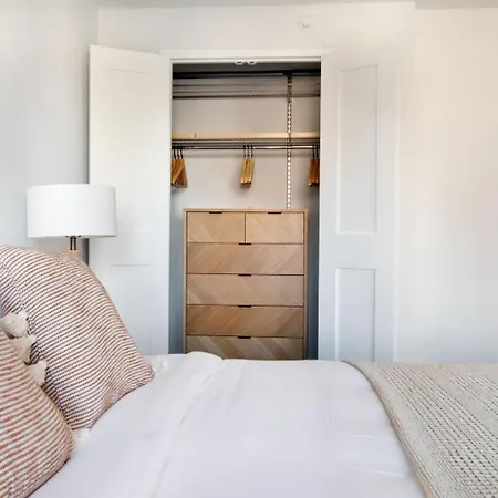 Ues 1br W Elevator Doorman Nr Museums Nyc-1391