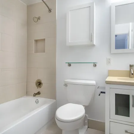 Apartment Ues 1br W Elevator Doorman Nr Museums Nyc-1391 *