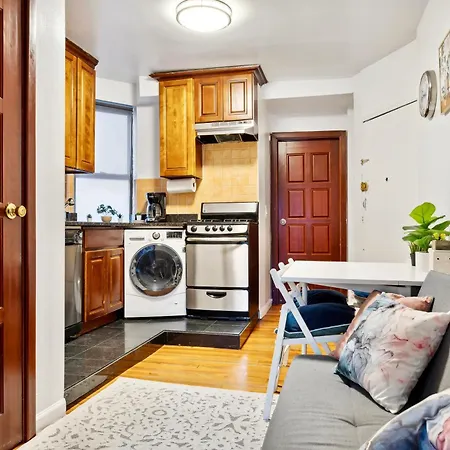 2 Bedroom Cozy Next To Rockefeller Center