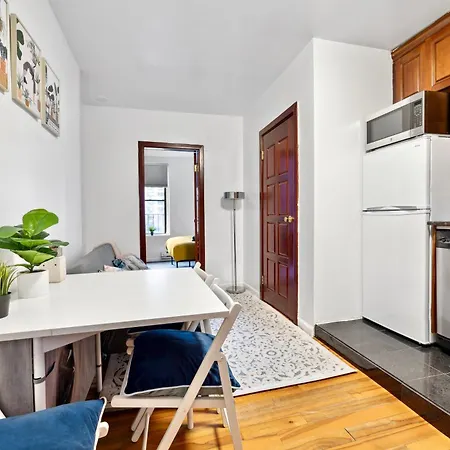 2 Bedroom Cozy Next To Rockefeller Center *