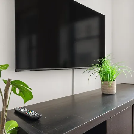 2 Bedroom Cozy Next To Rockefeller Center *