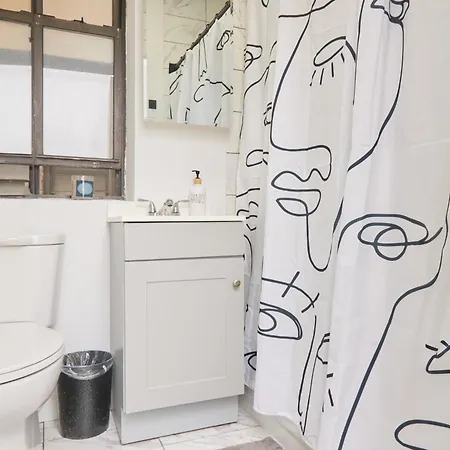 Apartment Centric In Union Square *