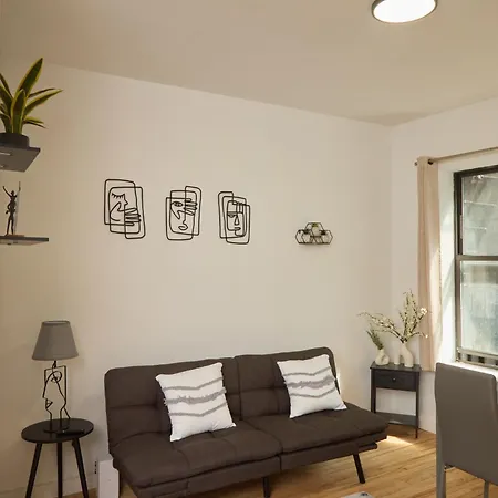 Apartment Centric In Union Square *