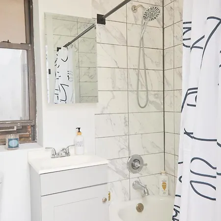 Centric In Union Square Apartment